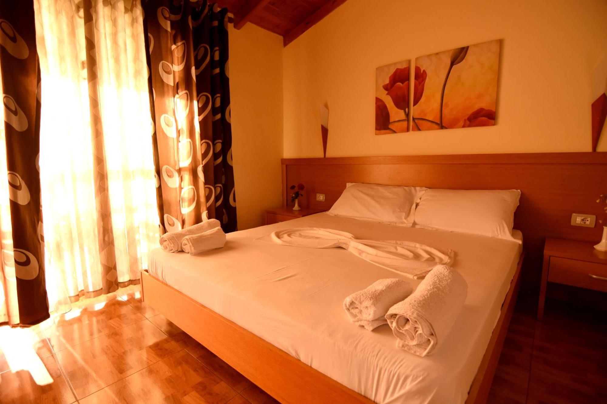 Hotel Ramosaco, Radhime, Vlore 외부 사진