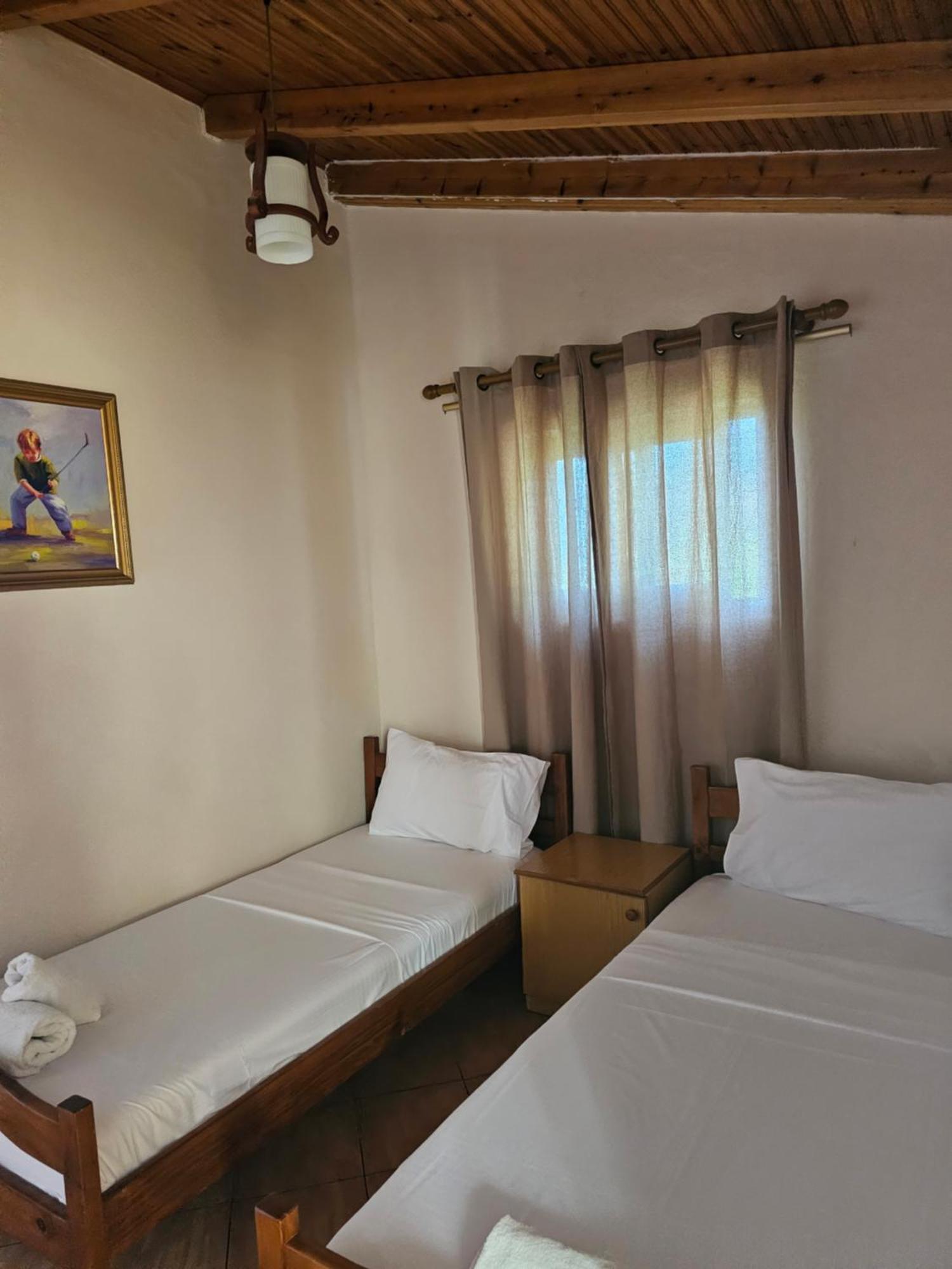Hotel Ramosaco, Radhime, Vlore 외부 사진