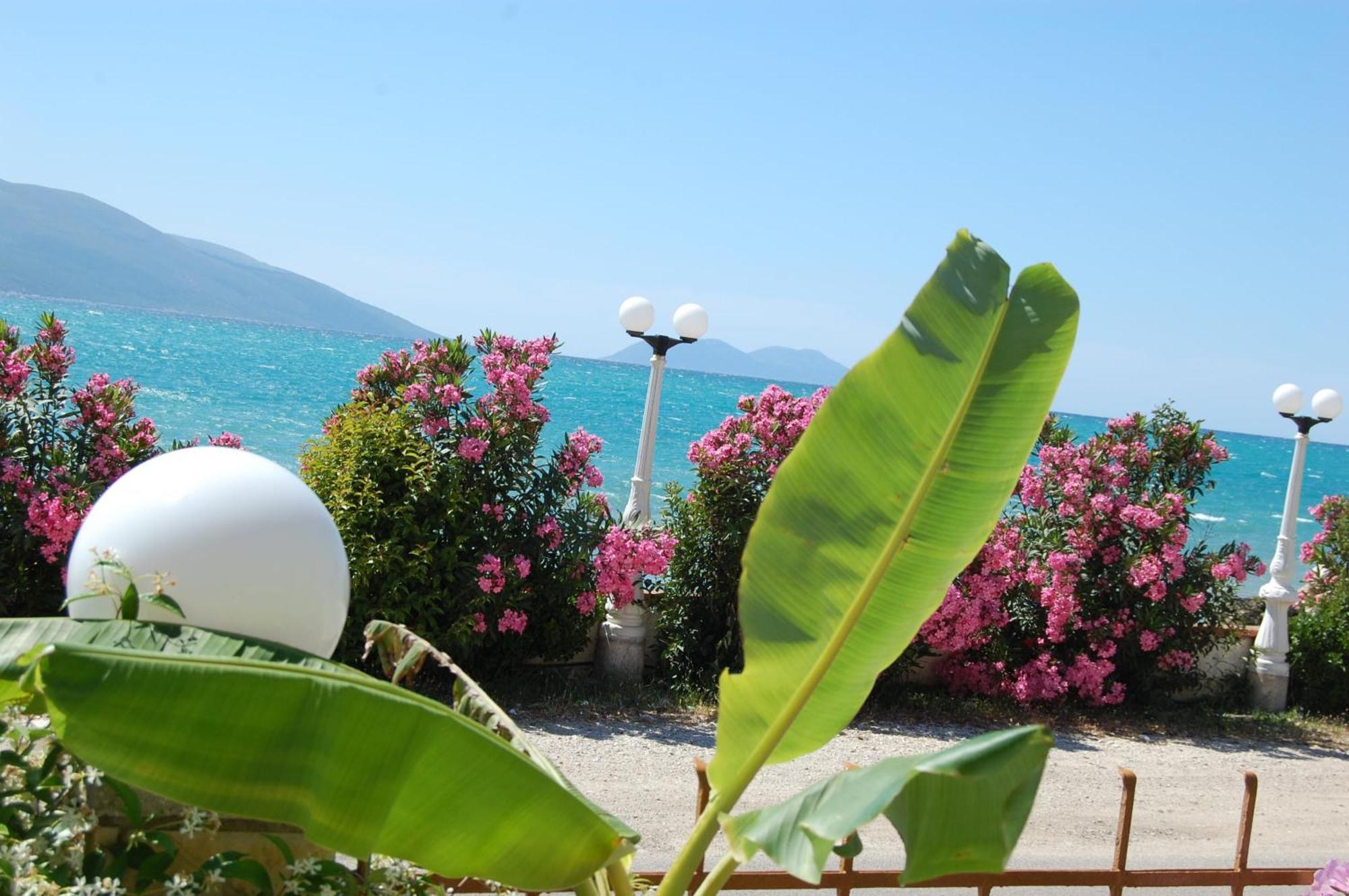 Hotel Ramosaco, Radhime, Vlore 외부 사진